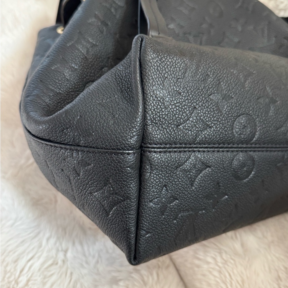 Louis Vuitton Montsouris PM Backpack in Empriente Noir - Picture 8 of 13